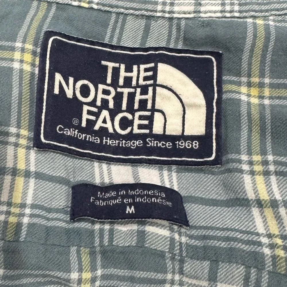 The North Face Plaid Button Down Shirt Men’s Medium